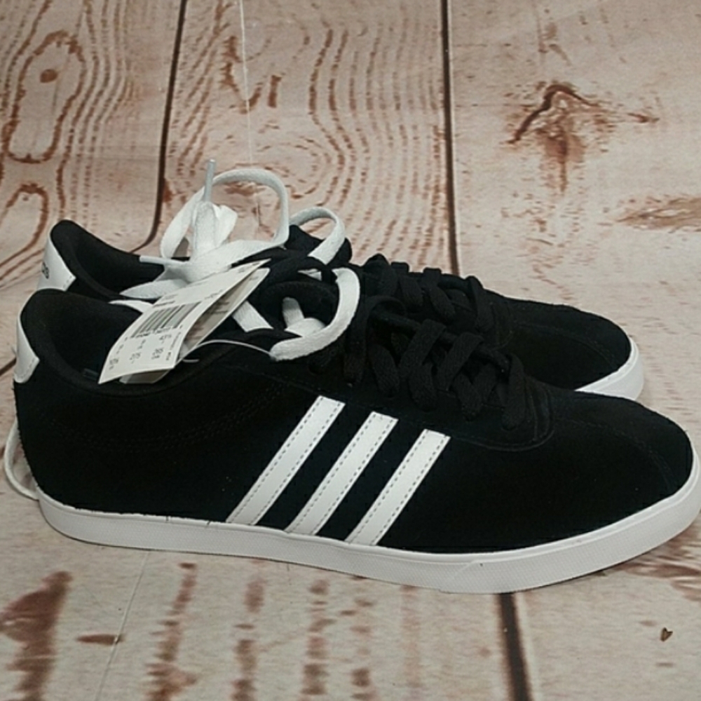 adidas Courtset Suede TennisShoes Black/White

NWT